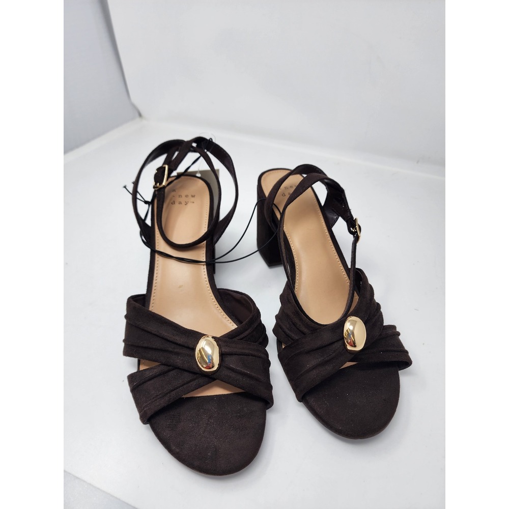 A New Day Womens Knotted Block Heel Sandals Brown Faux Suede Dressy Size 8.5